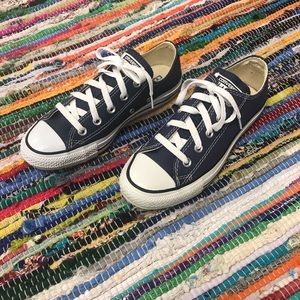 Chuck Taylor Converse—Navy